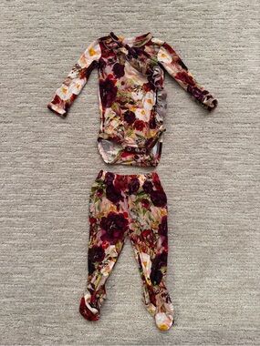 Posh Peanut Floral Long Sleeve Baby Bodysuit and Footed Pants Set 0-3mo